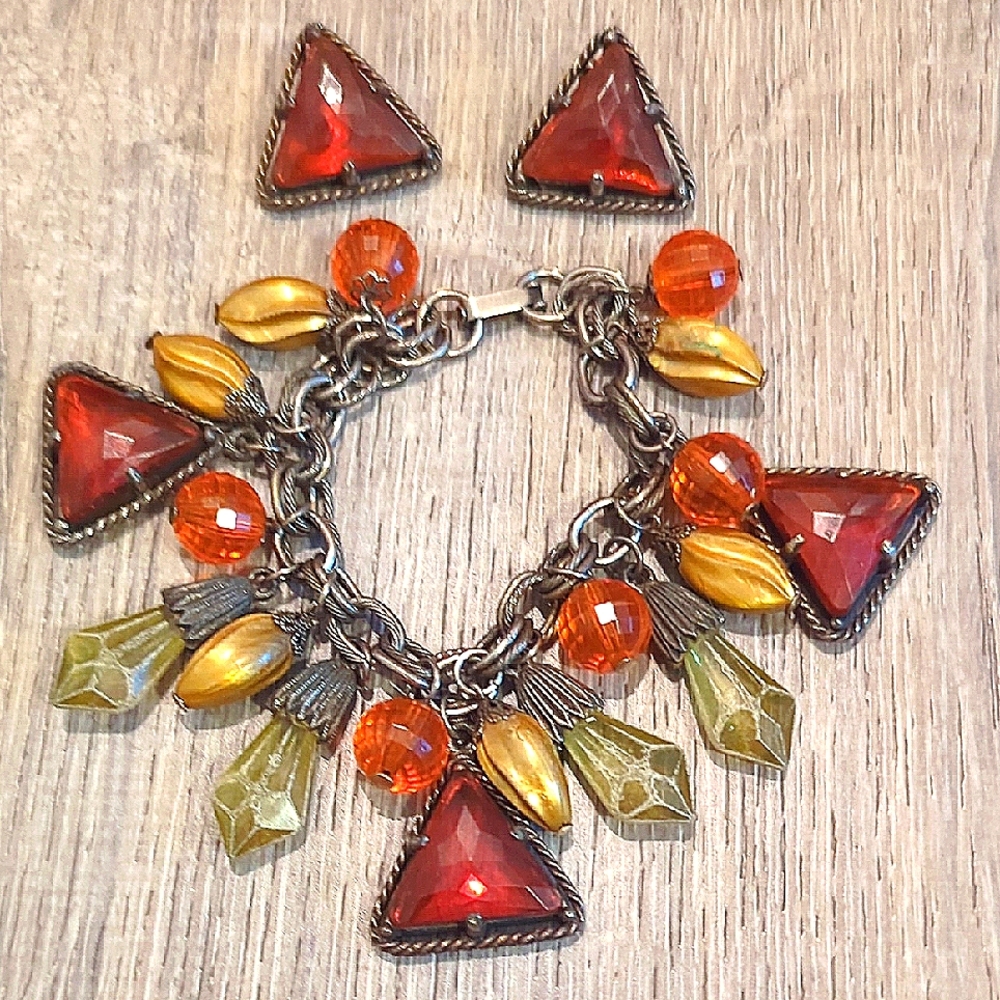 Vintage Chunky 70s Charm Bracelet Earrings Set